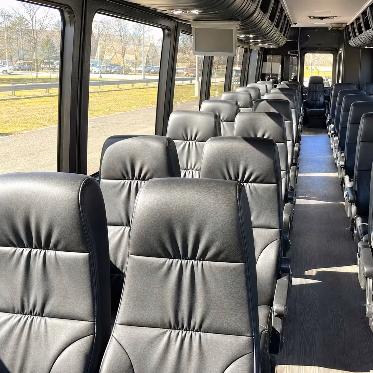 emergency response minibus rentals in new rochelle