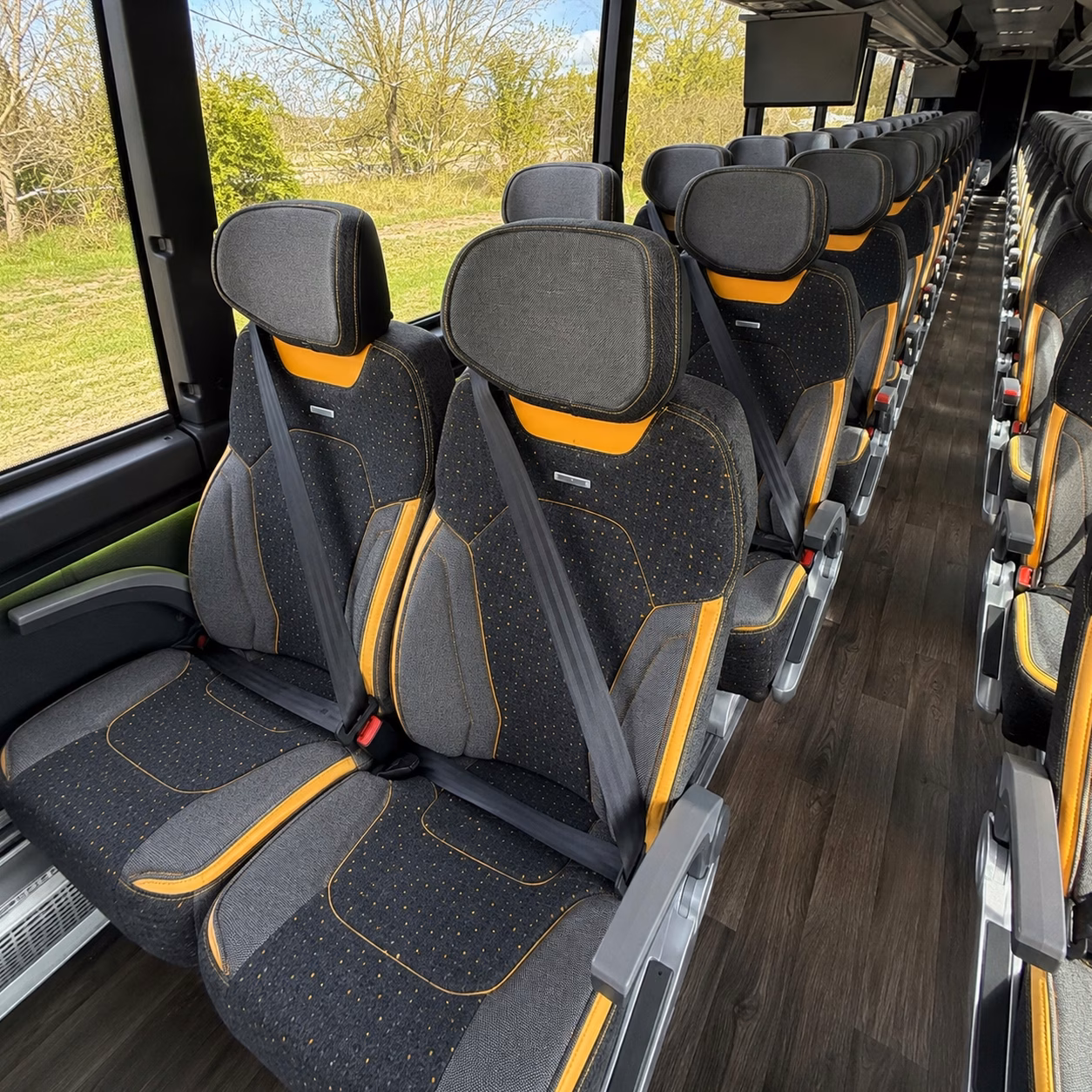 new rochelle airport transfer shuttle bus services