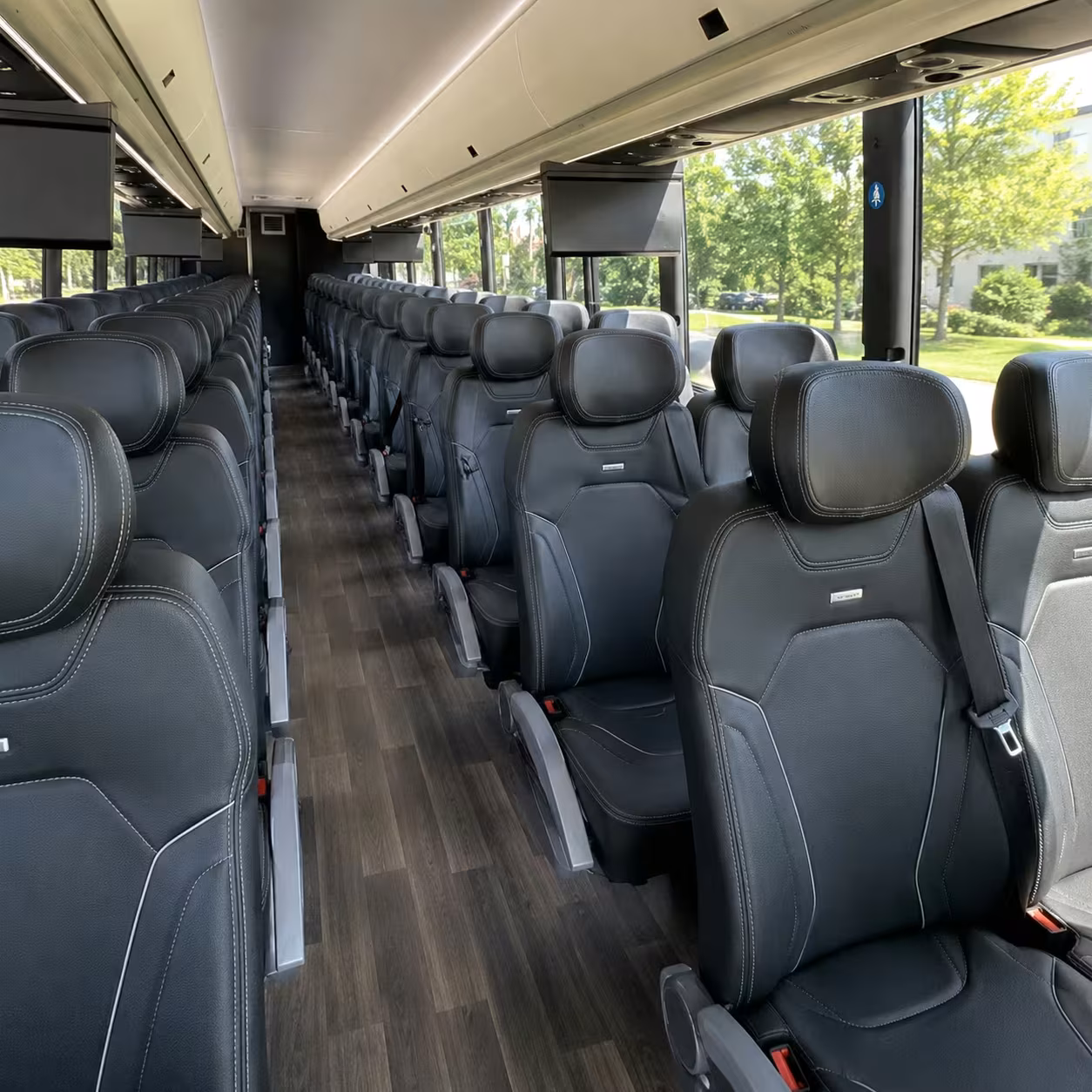 new rochelle charter bus rentals to westchester knicks games