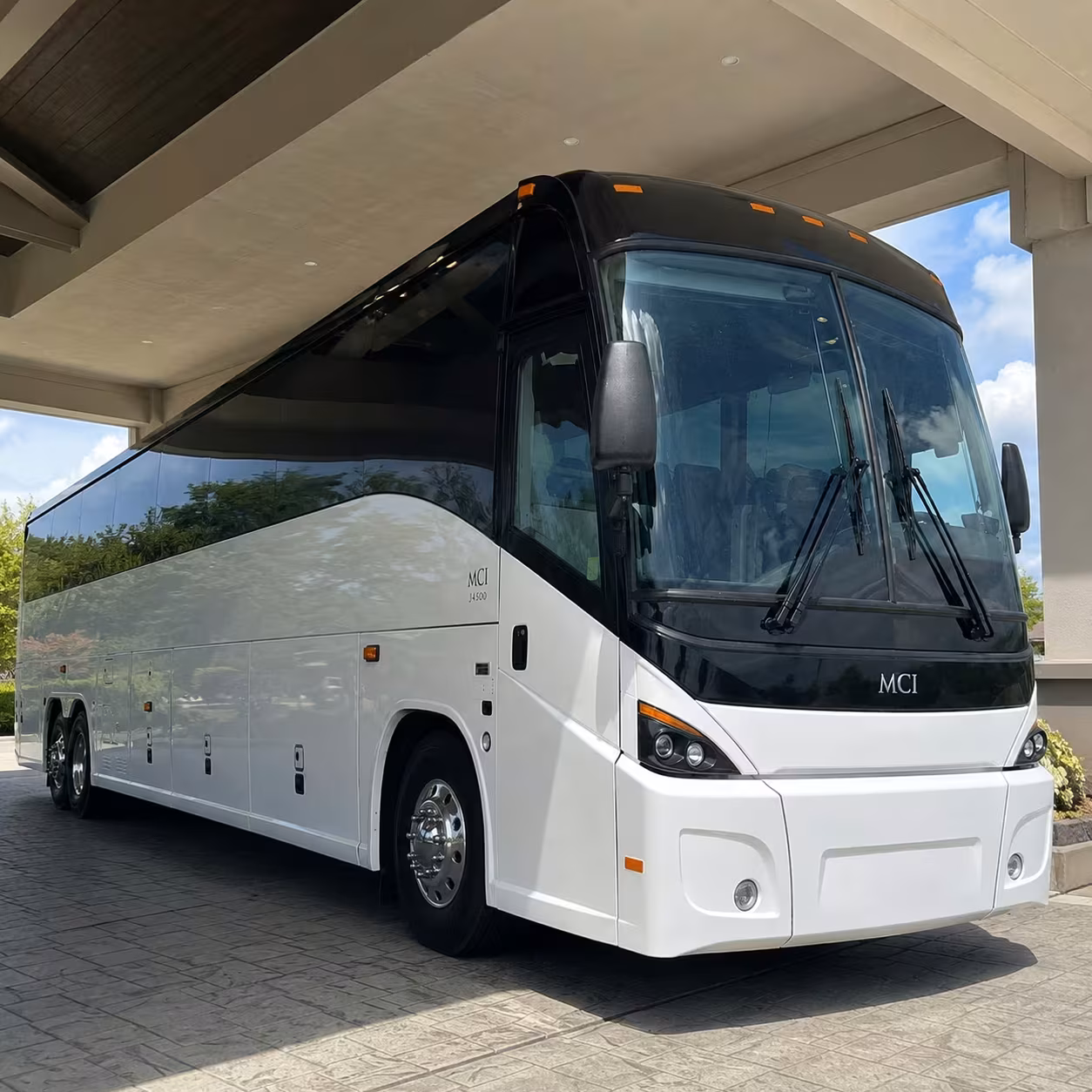 you can find and book employee transportation in new rochelle and any nearby city
